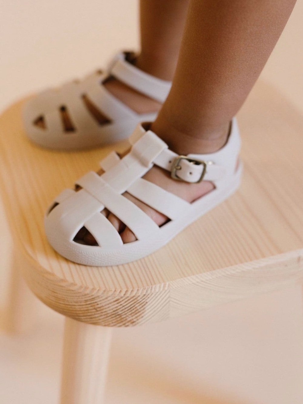 Pehr kids Fisherman-Style Buckle Sandals in stone color